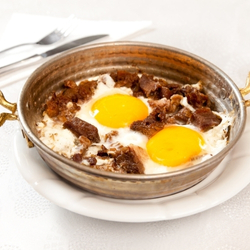 Kavurmalı Yumurta
