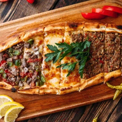 Karışık Pide